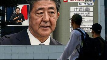 Συγκλονισμένη η ιαπωνική κοινωνία από την δολοφονία του Άμπε
