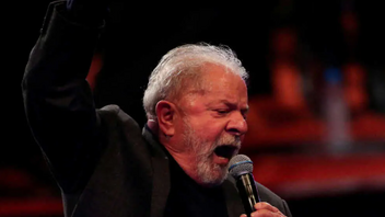 Βραζιλία: Ο Λούλα ντα Σίλβα διατηρεί ισχυρό προβάδισμα έναντι του Ζαΐχ Μπολσονάρου