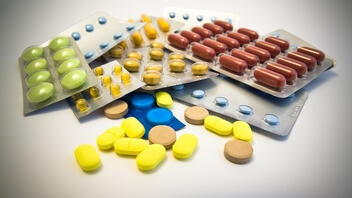 Α.Ξανθός: "Απαγόρευση επ’ αόριστον των παράλληλων εξαγωγών φαρμάκων"