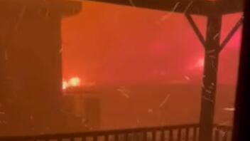 Φωτιά στην Πεντέλη: Βίντεο μέσα από σπίτι που βρίσκονταν εγκλωβισμένοι