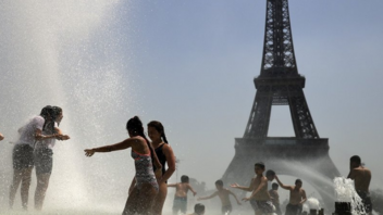 Μετά την Πορτογαλία και την Ισπανία, η Γαλλία και η Βρετανία προετοιμάζονται για ακραίες θερμοκρασίες