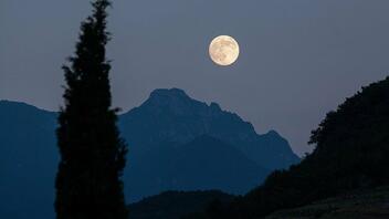 Φεγγάρι του Ελαφιού: Απόψε η πανσέληνος του Ιουλίου