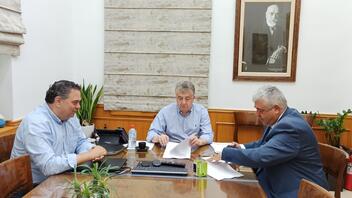 Πρωτόκολλο Συνεργασίας υπέγραψαν Περιφέρεια Κρήτης και Πανεπιστήμιο Πελοποννήσου