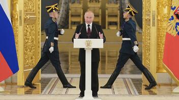 Ρωσία: Πλεόνασμα-ρεκόρ 20ετίας στο εξωτερικό ισοζύγιο παρά τις κυρώσεις