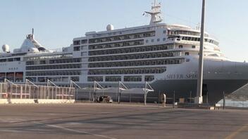 "Έδεσε" στο λιμάνι της Σούδας το κρουαζιερόπλοιο Silver Spirit