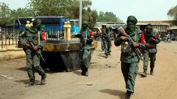 Μπουρκίνα Φάσο: 15 νεκροί στρατιώτες σε διπλή βομβιστική επίθεση