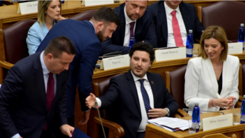  Μαυροβούνιο: Κατέρρευσε ο κυβερνητικός συνασπισμός υπό τον Ντρίταν Αμπάζοβιτς