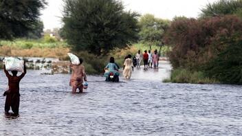 Πλημμύρες στο Πακιστάν: Με αργούς ρυθμούς φτάνει ανθρωπιστική βοήθεια