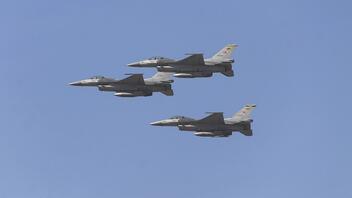 Διαψεύδει η Αθήνα τους τουρκικούς ισχυρισμούς για «κλείδωμα» F-16 από τους S-300