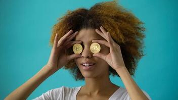 Influencers πληρώνονται χιλιάδες ευρώ για να διαφημίζουν με «ύπουλους τρόπους» κρυπτονομίσματα