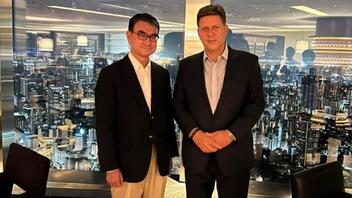 Συνάντηση Μ. Βαρβιτσιώτη με τον υπουργό Ψηφιακής Διακυβέρνησης της Ιαπωνίας