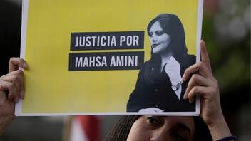 Ιράν: Μήνυση κατά των αυτουργών της σύλληψής της κατέθεσαν οι γονείς της Μαχσά Αμινί
