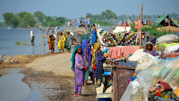 Πακιστάν: Προειδοποιήσεις για τον κίνδυνο εξάπλωσης ασθενειών μετά τις πλημμύρες