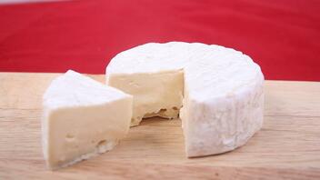 Ψητό τυρί μπρι με σκόρδο
