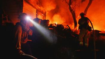ΗΠΑ: Δύο νεκροί κι ένας τραυματίας από πυρκαγιά στην Καλιφόρνια