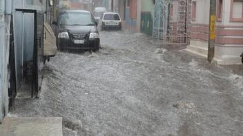 Μεξικό: Φονικές βροχοπτώσεις στη Μοντερέι έπειτα από δεκαέξι μήνες ξηρασίας