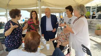 Στη γιορτή των ΚΕΚΟΙΦ-ΑΠΗ για την Ημέρα Ηλικιωμένων βρέθηκε ο Δήμαρχος Ηρακλείου