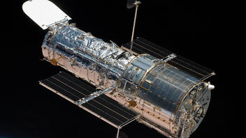 NASA και Space X θα αναζητήσουν τρόπους για να παρατείνουν τη ζωή του τηλεσκοπίου Hubble στέλνοντας το σε υψηλότερη τροχιά