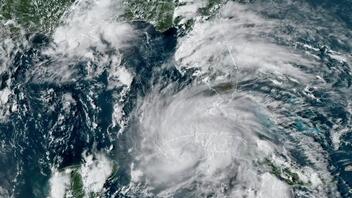 Κίνα: Ο σούπερ τυφώνας Hinnamnor πλησιάζει τις ακτές