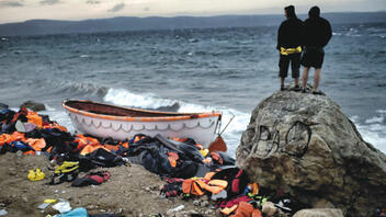 «Πεθαίνοντας στη Μεσόγειο…» συγκλονίζουν οι μαρτυρίες για το ταξίδι του θανάτου