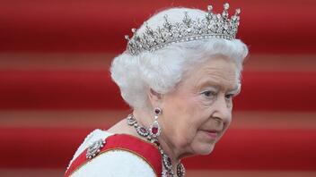 Η τεράστια περιουσία της βασίλισσας Ελισάβετ - Πόσο πλούσια ήταν