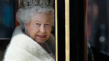 Βασίλισσα Ελισάβετ: Ενός λεπτού σιγή σε όλο το Ηνωμένο Βασίλειο στη μνήμη της