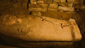 Σαρκοφάγος από την εποχή του Ραμσή Β’ ανακαλύφθηκε νότια του Καΐρου