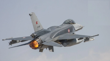 Τροπολογία Μενέντεζ στη Γερουσία των ΗΠΑ: Αν θέλει η Τουρκία F-16, να μην τα χρησιμοποιεί κατά της Ελλάδας 