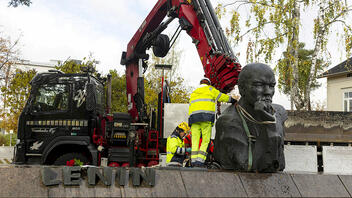 Φινλανδία: Απομακρύνθηκε το τελευταίο άγαλμα του Λένιν στη χώρα