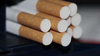 Η έρευνα στο σπίτι του έβγαλε δεκάδες λαθραία καπνικά προϊόντα 