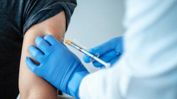 Βουλή: Το εμβόλιο κατά της γρίπης αποζημιώνεται εξ ολοκλήρου από τον ΕΟΠΥΥ