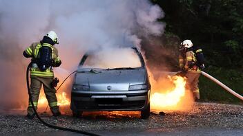 Αυτοκίνητο άρπαξε φωτιά - Επι ποδός η Πυροσβεστική