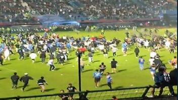 Ινδονησία: Τραγωδία με δεκάδες νεκρούς σε ποδοσφαιρικό αγώνα