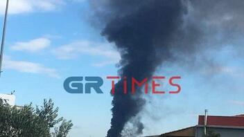 Θεσσαλονίκη: Φωτιά σε αποθήκη επιχείρησης στο Ωραιόκαστρο