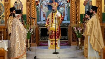Ο Αρχιεπίσκοπος Αυστραλίας στον εορτασμό 50 χρόνων ιερωσύνης του Πρωτοπρ. Χρήστου Τριανταφύλλου