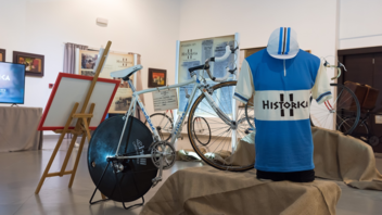 Ιστορική ποδηλατάδα, με τη φωνή του Γιάννη Ζουγανέλη