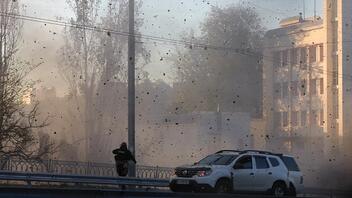 Εκρήξεις ακούγονται στο κέντρο του Κιέβου