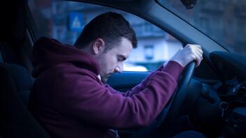 Η κόπωση των οδηγών και η υπνηλία από τις βασικές αιτίες των ατυχημάτων