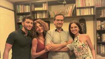 Μπαμπάς, μαμά, γιος και κόρη, φοιτητές στο Πανεπιστήμιο Κρήτης!