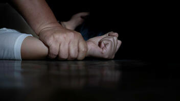 Βιασμός ανήλικης: Έτσι παρέσυρε την 15χρονη ο 54χρονος – Οι συνεργοί του στα social media