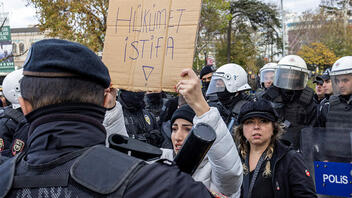 Τουρκία: Συλλήψεις σε διαδήλωση για την εξάλειψη της βίας κατά των γυναικών