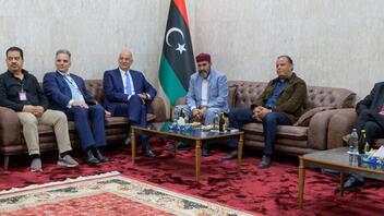 To παρασκήνιο του εκβιασμού με την επίσκεψη Δένδια στη Λιβύη