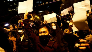 Πτωτικά κινούνται οι μετοχές και η τιμή του πετρελαίου μετά τις διαδηλώσεις κατά του lockdown στην Κίνα