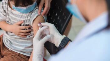 Κορωνοϊός: Ανοίγει η πλατφόρμα για τον εμβολιασμό παιδιών 6 μηνών – 4 ετών