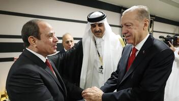 Μουντιάλ 2022: Συνάντηση Ερντογάν με τον πρόεδρο Σίσι της Αιγύπτου