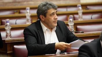 Ηγουμενίδης στη Βουλή: Παραδοχή αδιαφορίας η απάντηση Μιχαηλίδου για τους απόρους δικαιούχους του ΤΕΒΑ