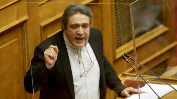 Στη Βουλή η επίκαιρη ερώτηση Ηγουμενίδη για τον αποκλεισμό χιλιάδων απόρων στην Κρήτη από το ΤΕΒΑ