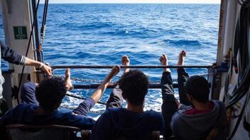Το πλοίο Humanity 1 με 179 μετανάστες και πρόσφυγες εισήλθε στα ιταλικά χωρικά ύδατα 