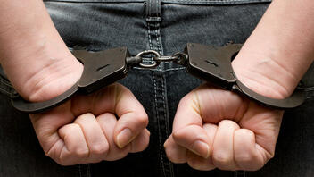 Συνελήφθη αστυνομικός για υπεξαίρεση υπηρεσιακών όπλων