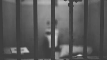 Ισόβια κάθειρξη σε 45χρονο για τη δολοφονία συγκρατούμενού του